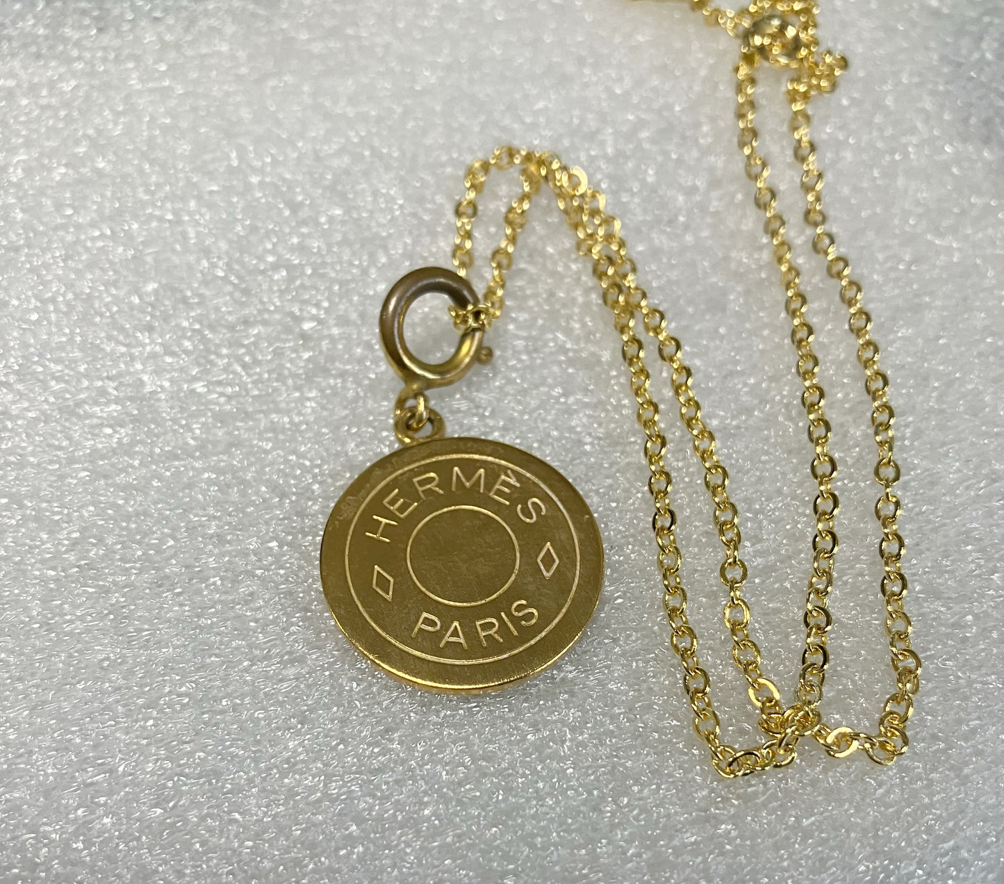 HERMES Sellier” Coin Necklace Large Gold Unisex Sterling Silver 925 w/ New Chain