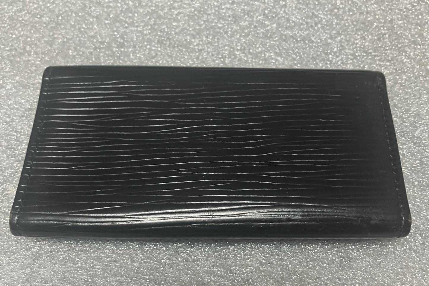 LOUIS VUITTON Epi Leather 4-Key Holder