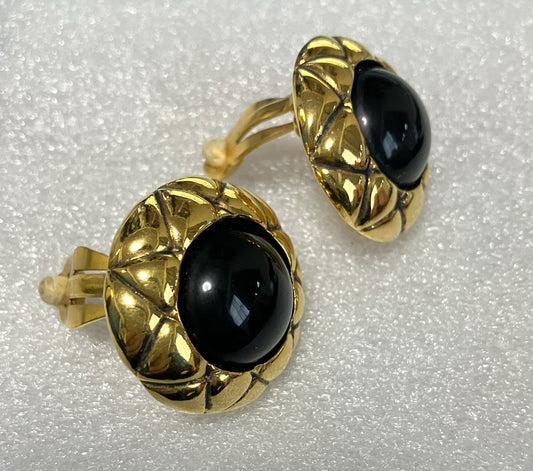 CHANEL Vintage Matelassé Earrings Gold Black Quilted Design Set