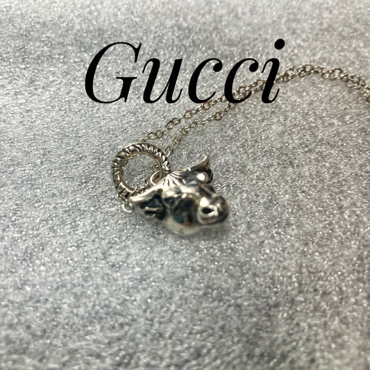 GUCCI Quatre Motif Necklace