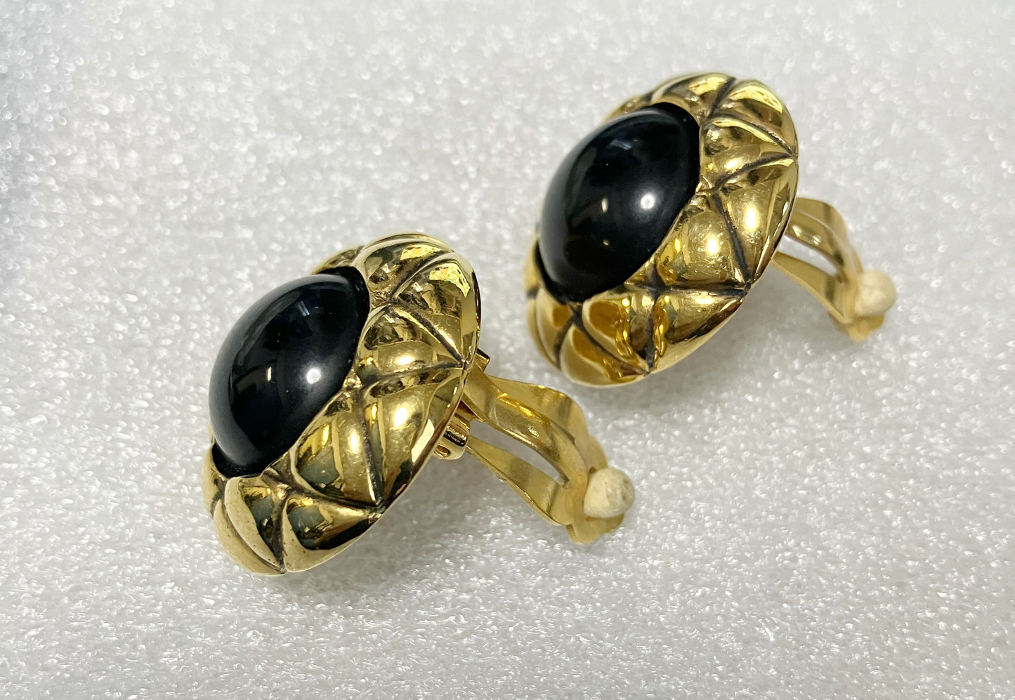 CHANEL Vintage Matelassé Earrings Gold Black Quilted Design Set