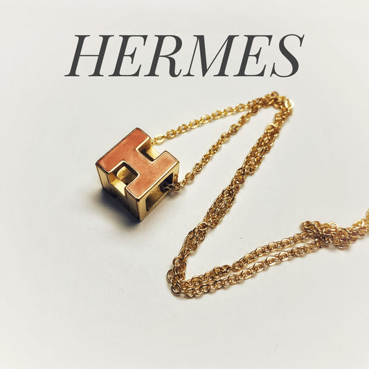 HERMES H cube Neckless