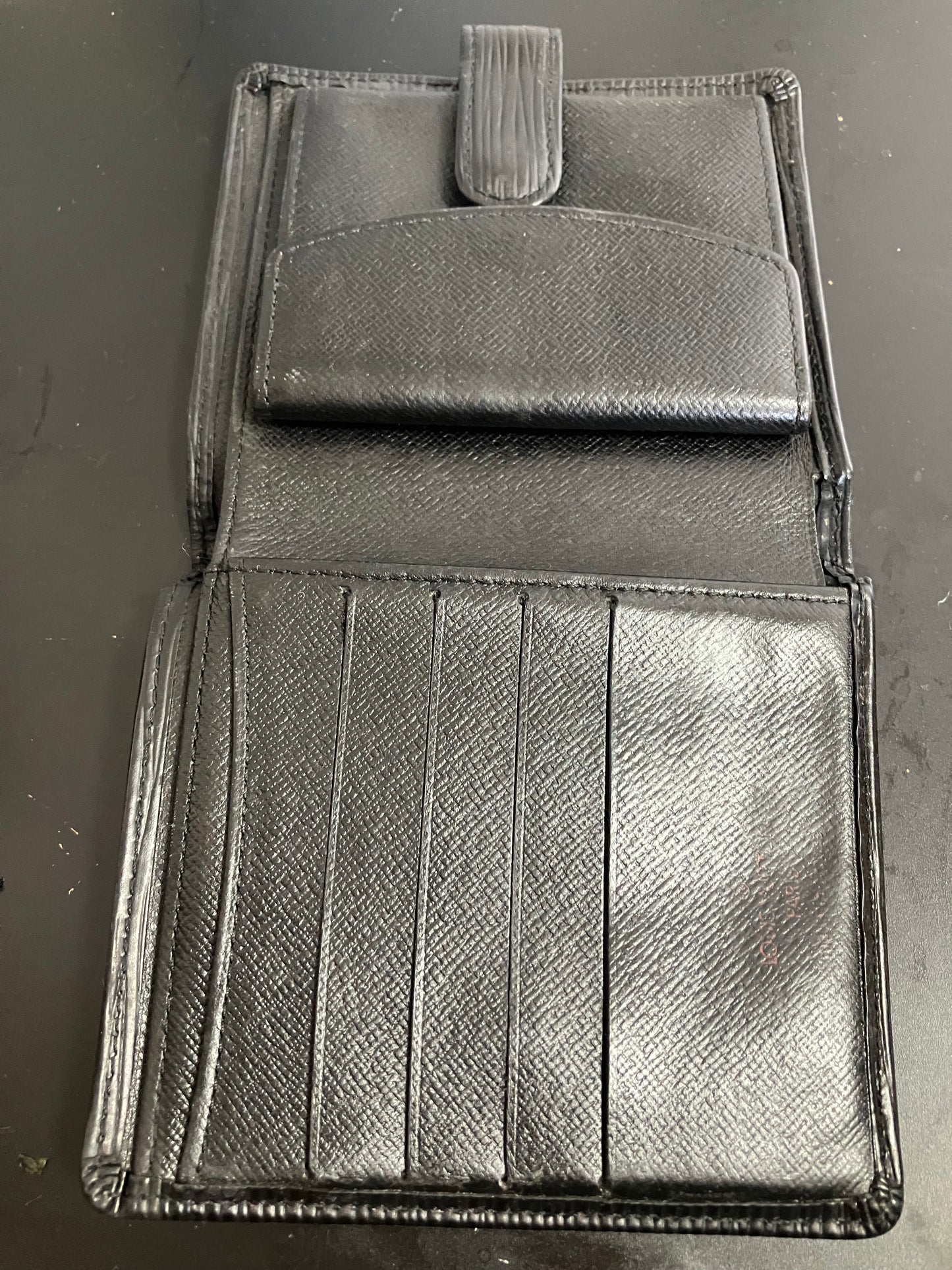 Louis Vuitton Bi-fold Wallet – Black